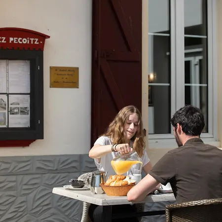 ホテル Restaurant Pecoitz 2*