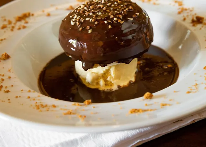 Restaurant Pecoitz 圣让皮耶德波尔